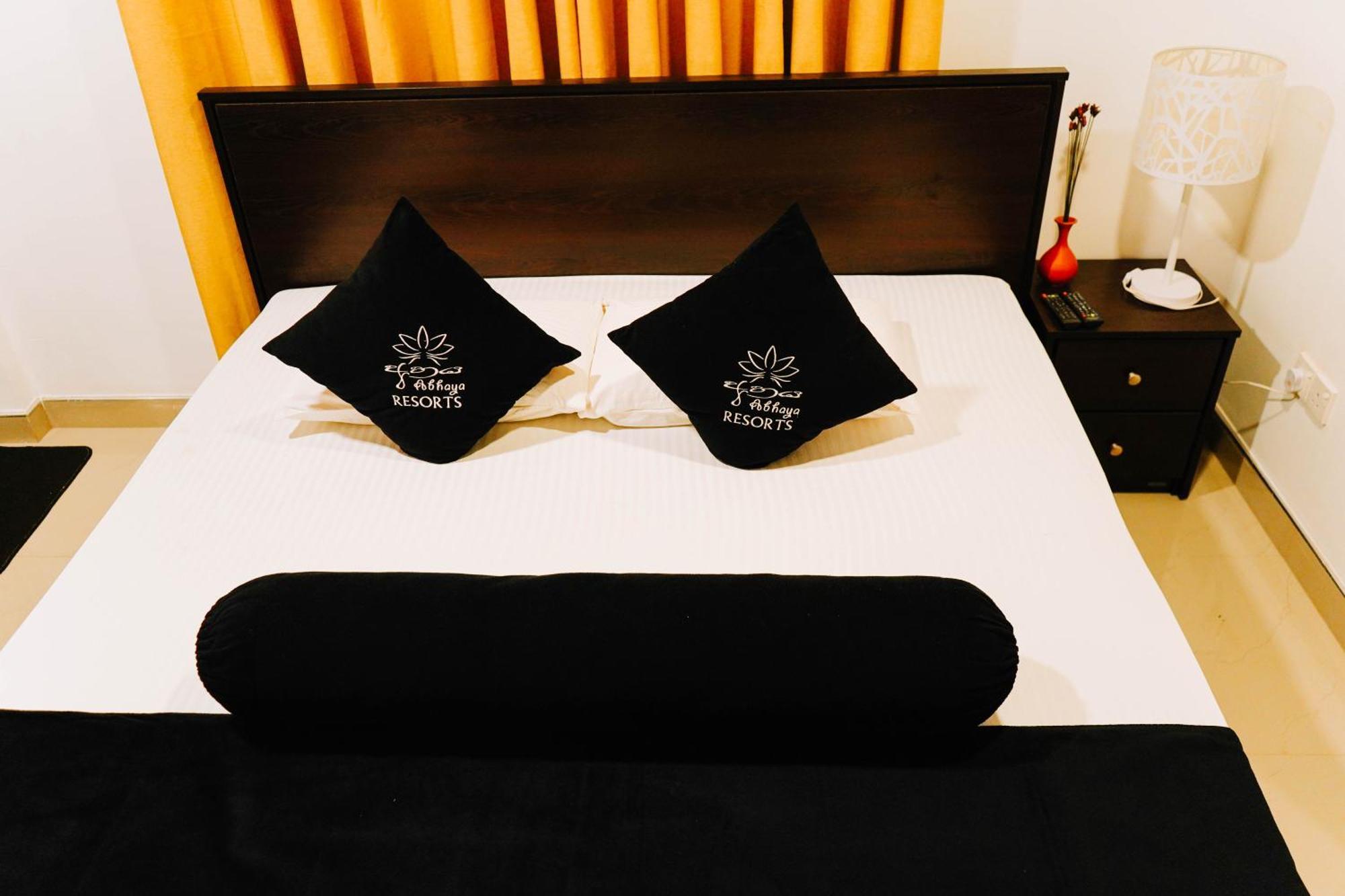 Abhaya Resorts Anuradhapura Exteriör bild